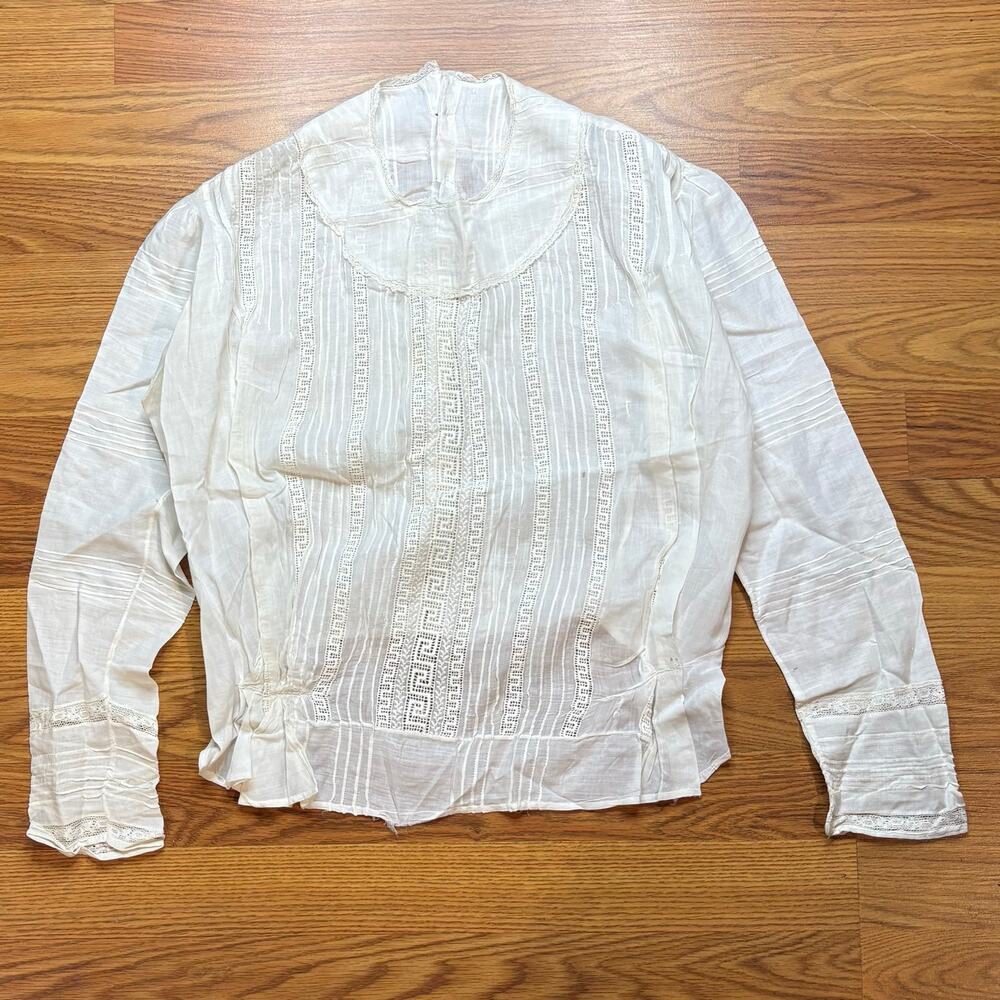 Antique White Blouse Lace Pintuck Victorian Edwardian Boho Button Up M